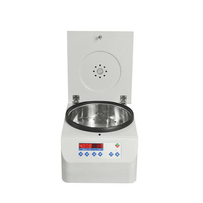 Un buen precio. La centrifugadora de gran capacidad de Tabletype 6000rpm fijó el rotor 50ml del ángulo en línea