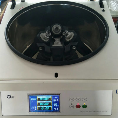 Un buen precio. La centrifugadora de la situación del piso del LCD balancea hacia fuera la máquina de poca velocidad de la centrifugadora del microordenador de la prueba del aceite del rotor en línea